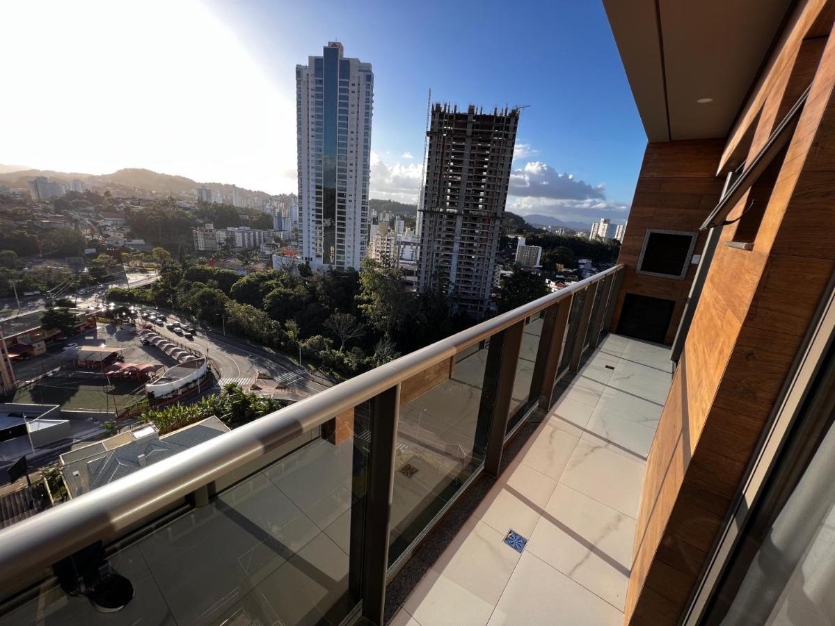 Moderno 800m Germanica Oktoberfest Apartment *
